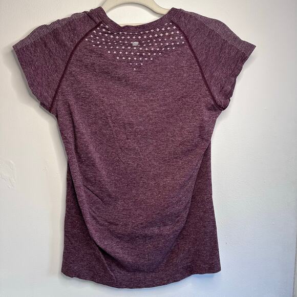 Zella burgundy athletic tshirt top size medium - Picture 2 of 4